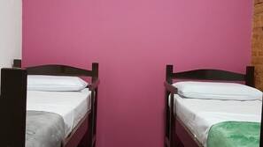 Wi-Fi de cortesia, roupa de cama