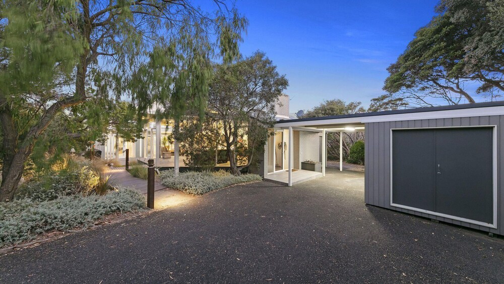 Wanda Hideaway - Modern Family Portsea Retreat