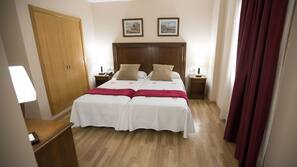 Free WiFi, linens, wheelchair access