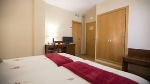 Free WiFi, linens, wheelchair access