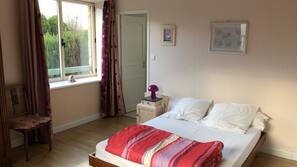 Individually decorated, individually furnished, free cots/infant beds