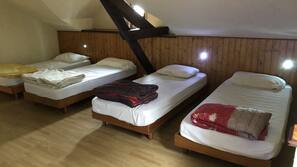Individually decorated, individually furnished, free cots/infant beds