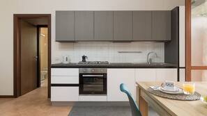 Kühlschrank, Ofen, Herd, Geschirrspüler