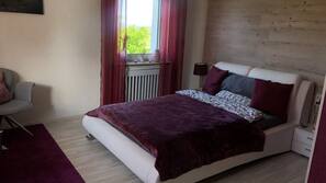 2 Schlafzimmer, Bügeleisen/Bügelbrett, WLAN, Bettwäsche