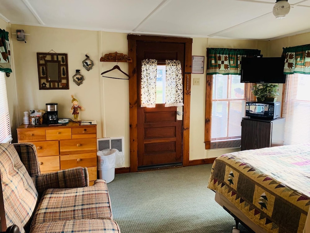 Carroll Motel & Cottages in Twin Mountain Best Rates & Deals on Orbitz