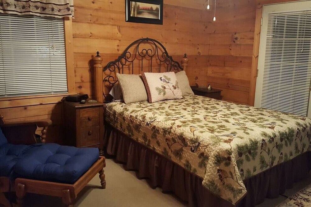 The Log Cabin on the Canoochee River Evans County Vrbo