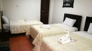 8 bedrooms, Internet