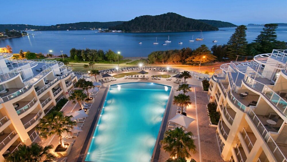 BREATHTAKING - ETTALONG BEACH RESORT