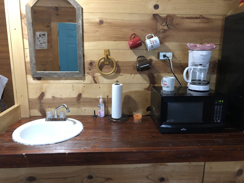 Private cabin on the crystal clear water of Spring Creek Mertzon Vrbo