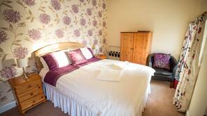Iron/ironing board, free WiFi, linens