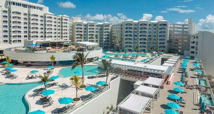 Royal Uno All Inclusive Resort & Spa