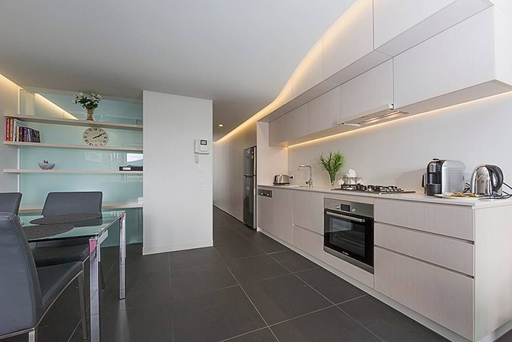 Canberra Luxury Apartment 1