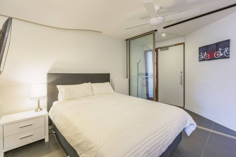 Canberra Luxury Apartment 1