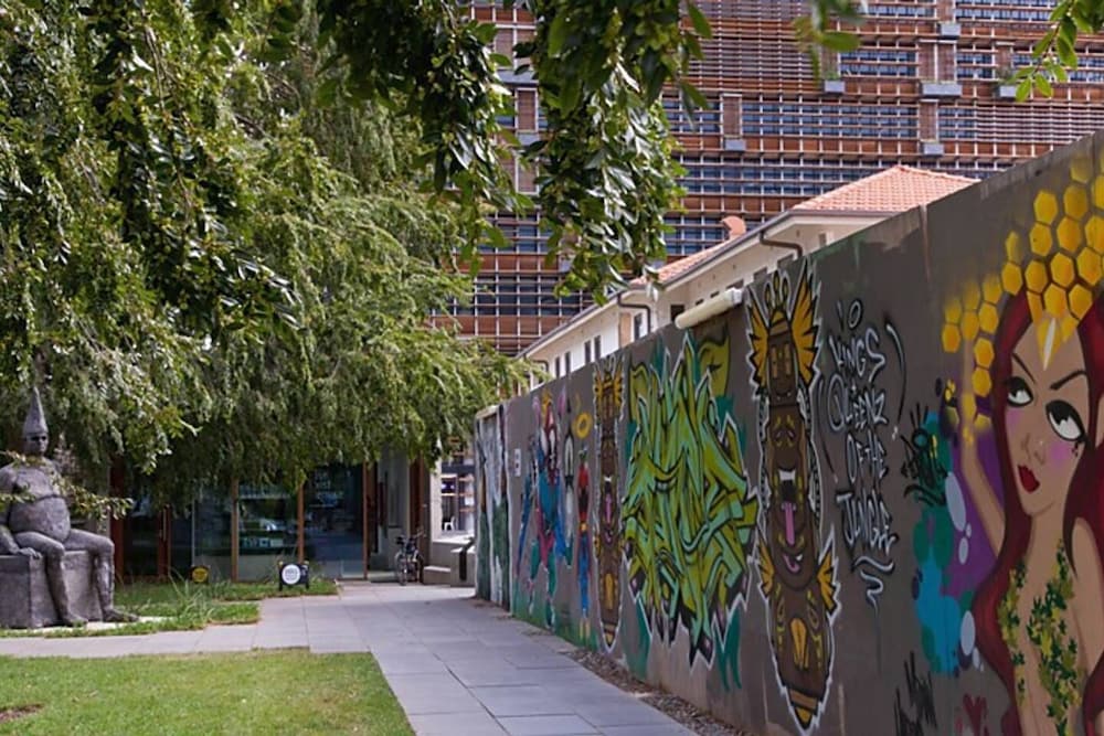 Canberra Luxury Apartment 1