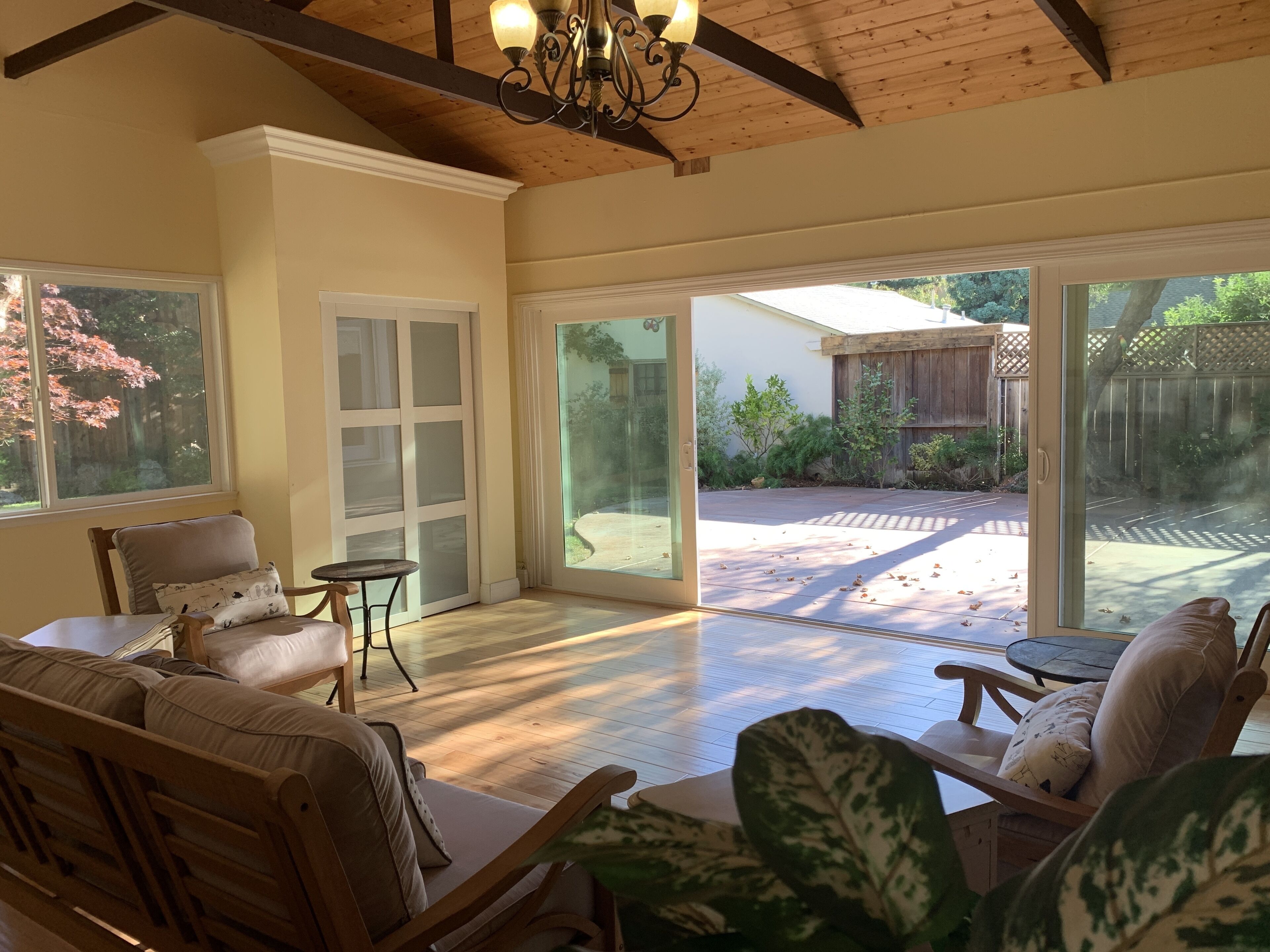 Huge 4 Bed 4 Bath Beautiful Home in Prime Location in Menlo Park, United States
