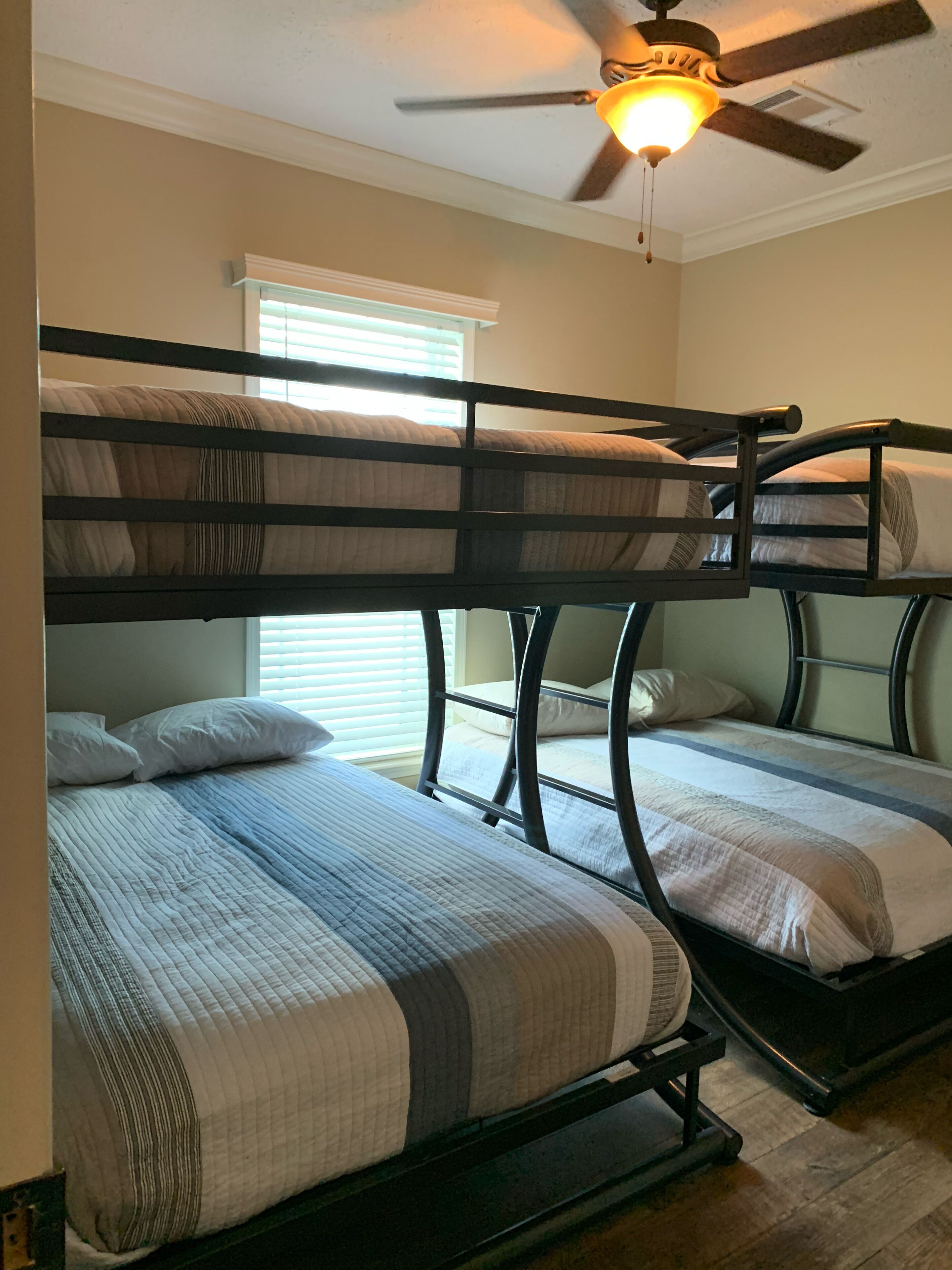 Immaculate Fishing Condo at Venice Marina in Venice, United States