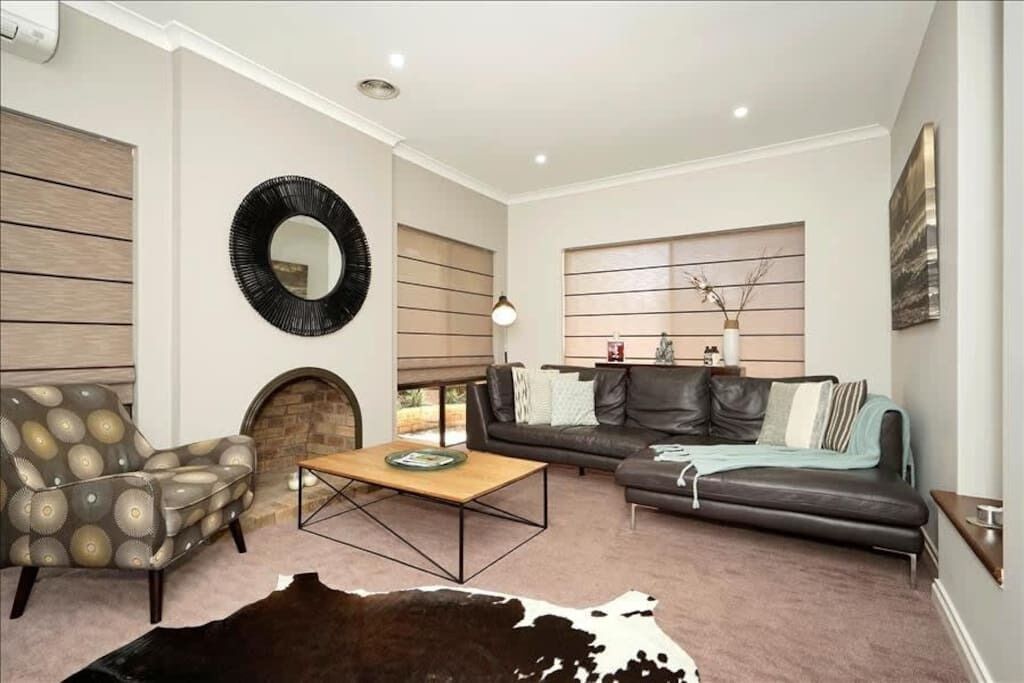 Spacious Studio Livingbooragoongarden Citywestfield Booragoonnetflix