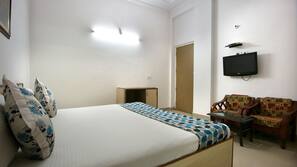 23 bedrooms, WiFi, bed sheets