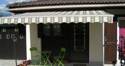 Les Champs Dorés