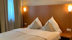 In-room safe, desk, laptop workspace, soundproofing