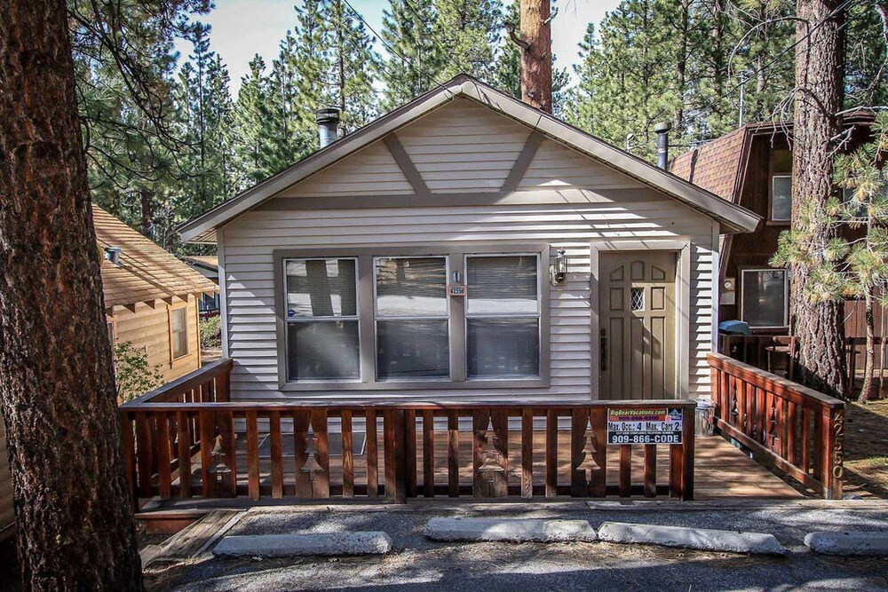 Cedar Pines 1529 By Big Bear Vacations In Big Bear Lake Hotel
