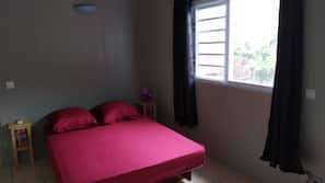 2 bedrooms, blackout curtains, iron/ironing board, free WiFi