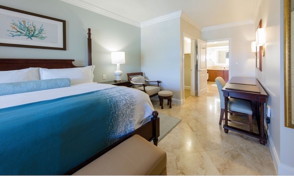 Ritz Carlton Club Spectacular 2 bedroom condo with views in St. Thomas