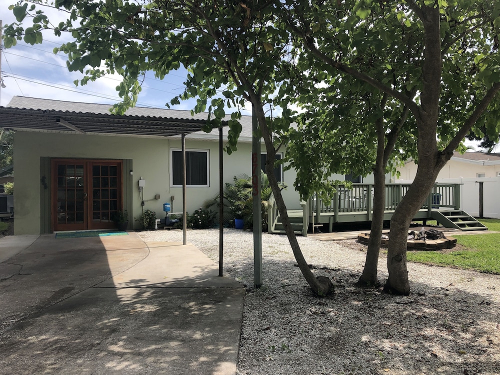 Cailin’s Corner- the chillest coastal stay! 