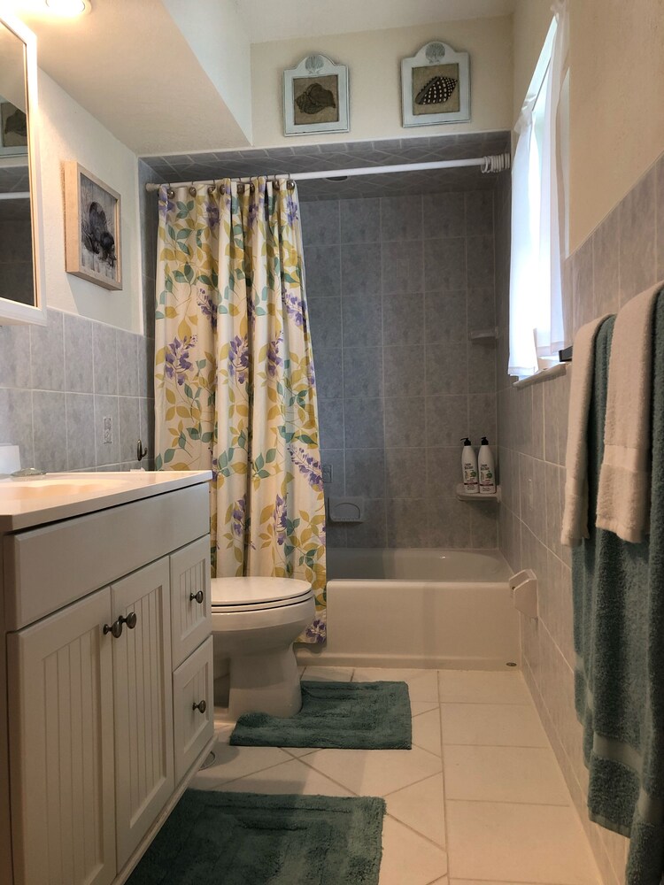 Cailin’s Corner- the chillest coastal stay! 