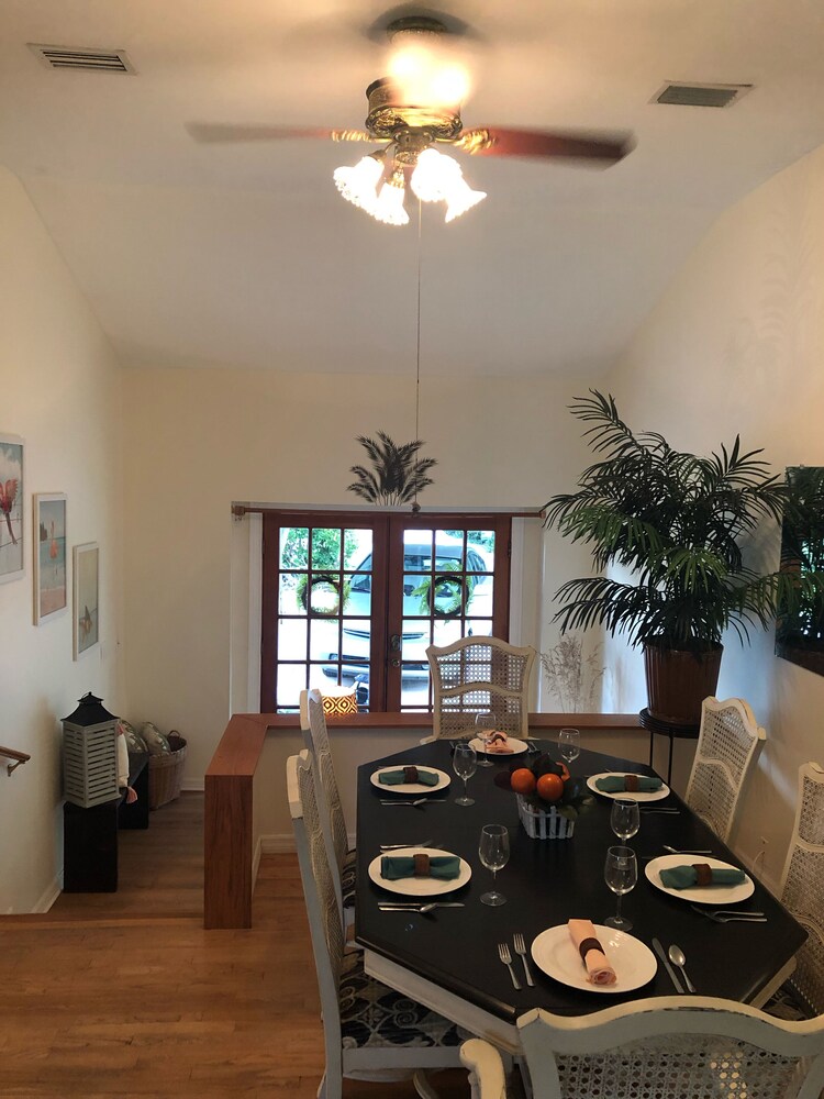 Cailin’s Corner- the chillest coastal stay! 