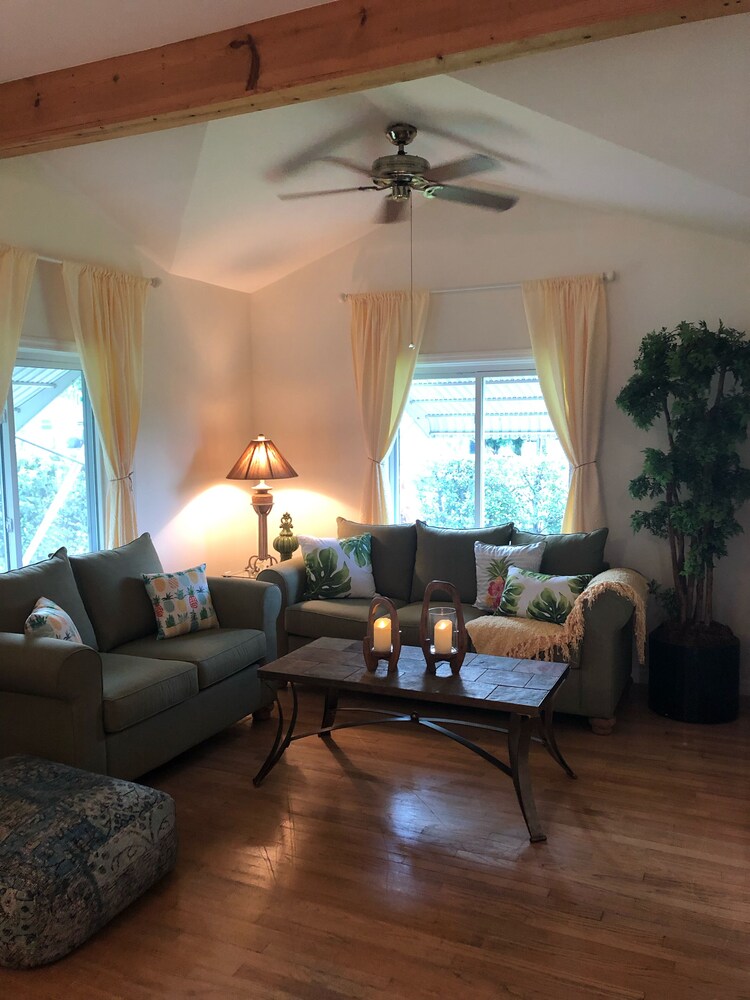 Cailin’s Corner- the chillest coastal stay! 