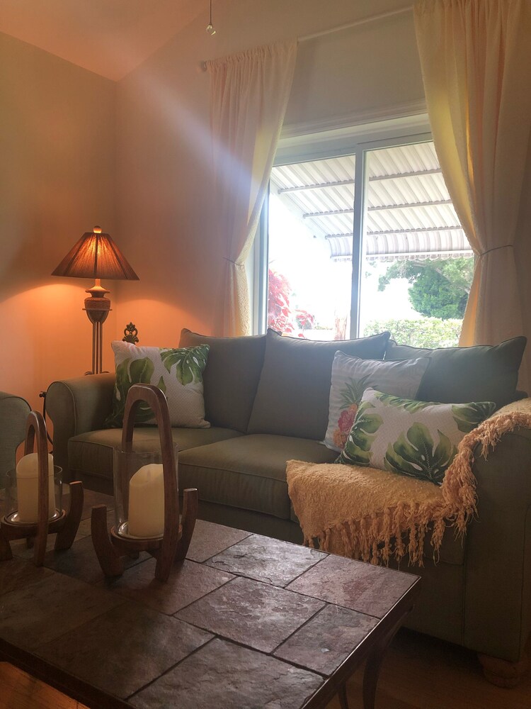 Cailin’s Corner- the chillest coastal stay! 