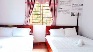 Hypo-allergenic bedding, down comforters, in-room safe, free WiFi