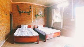 Hypo-allergenic bedding, down comforters, in-room safe, free WiFi