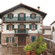 3954 Hotel Terpopuler Di Baztan Pembatalan Gratis Untuk Hotel Tertentu Expedia