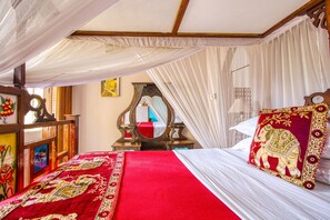 Family Apartment, Balcony, City View | Egyptian cotton sheets, premium bedding, in-room safe, blackout drapes