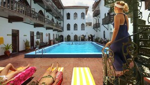 3 outdoor pools, open 8:00 AM to 7:00 PM, sun loungers
