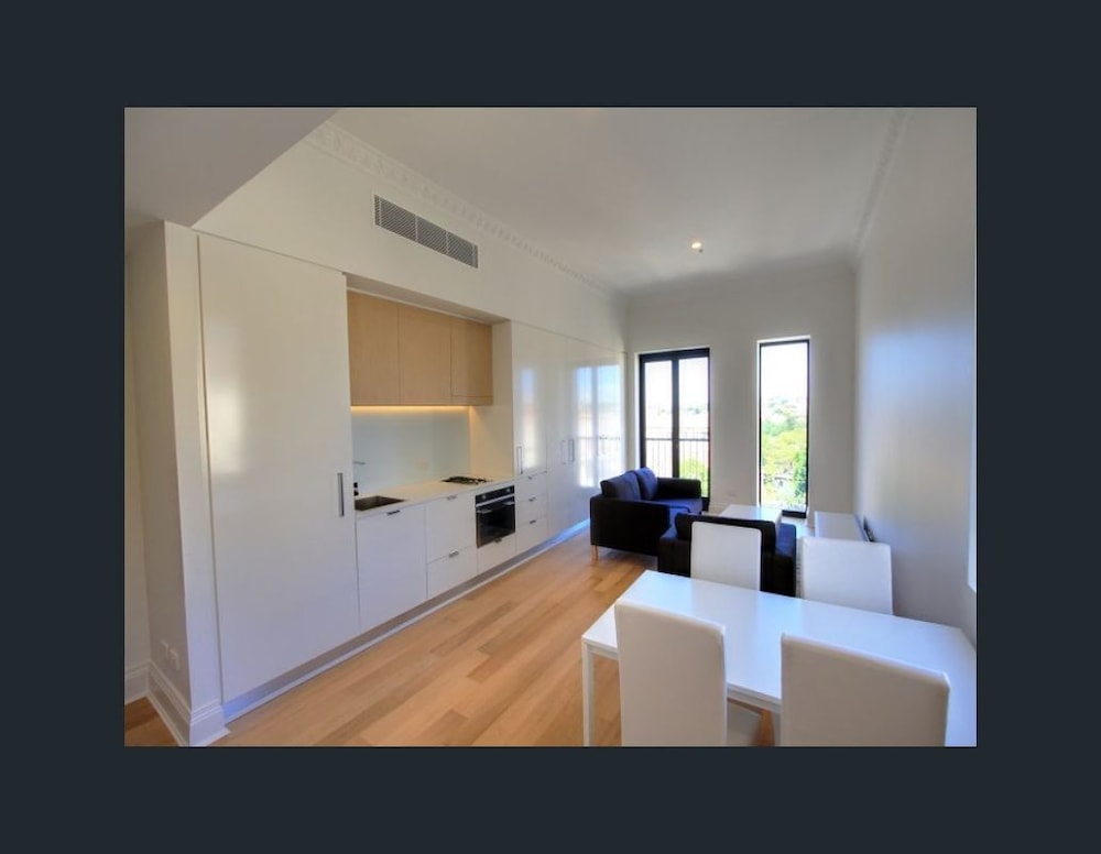 Potts Point Apartment in the Manor