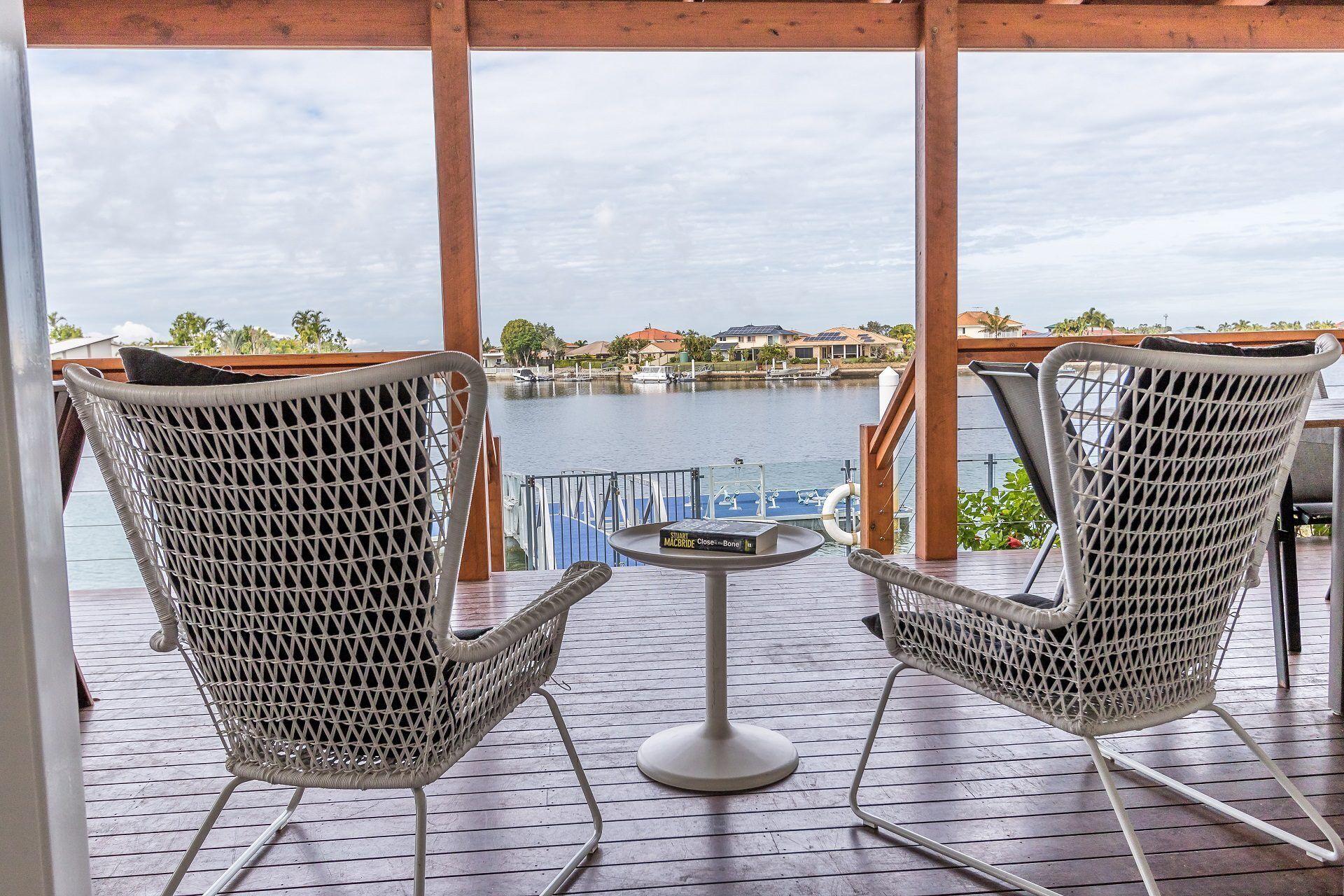 Spectacular Family Home on Canal - Endeavour Dr, Banksia Beach