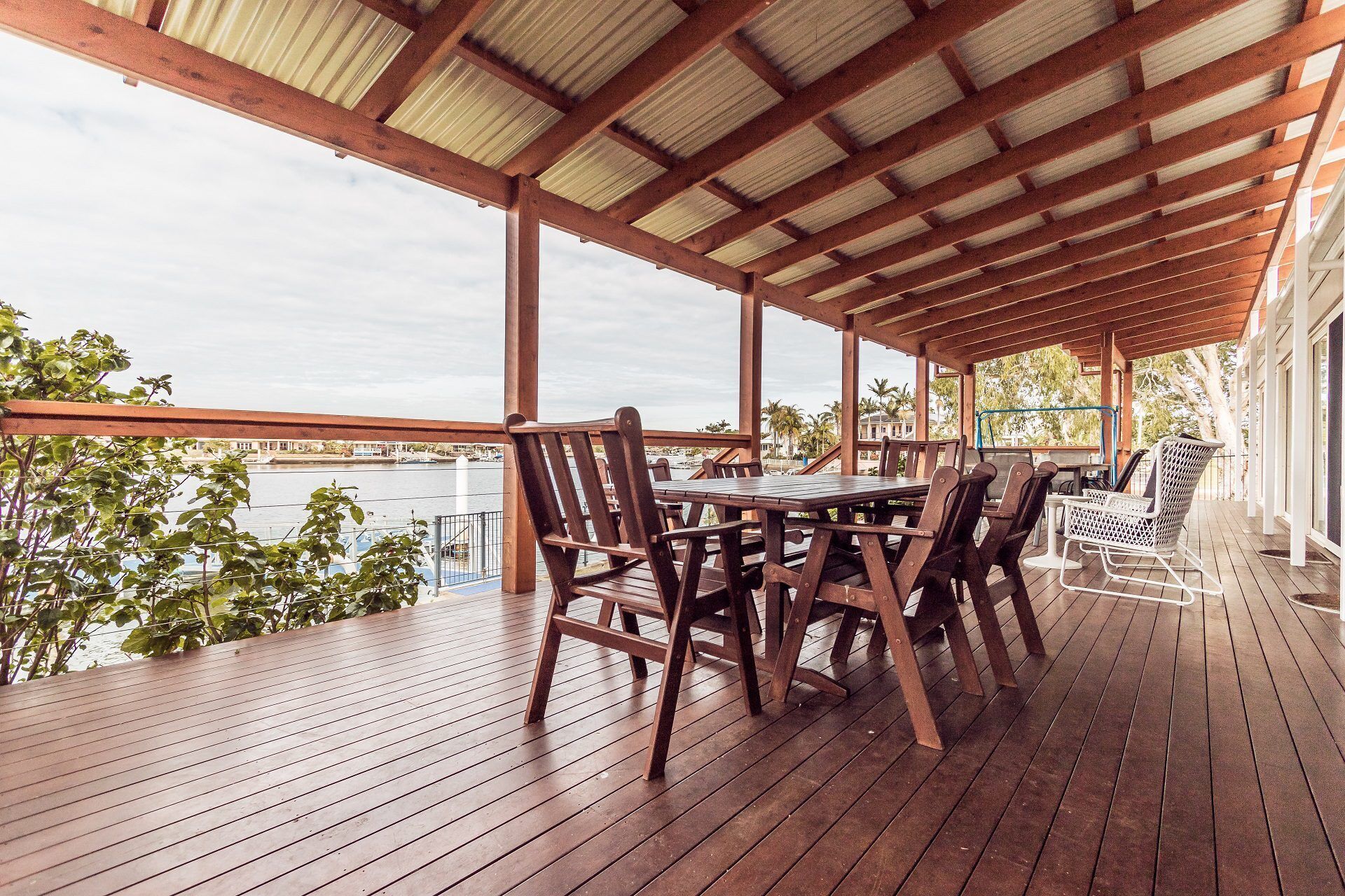 Spectacular Family Home on Canal - Endeavour Dr, Banksia Beach