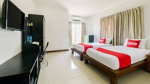 Minibar, desk, free WiFi, linens