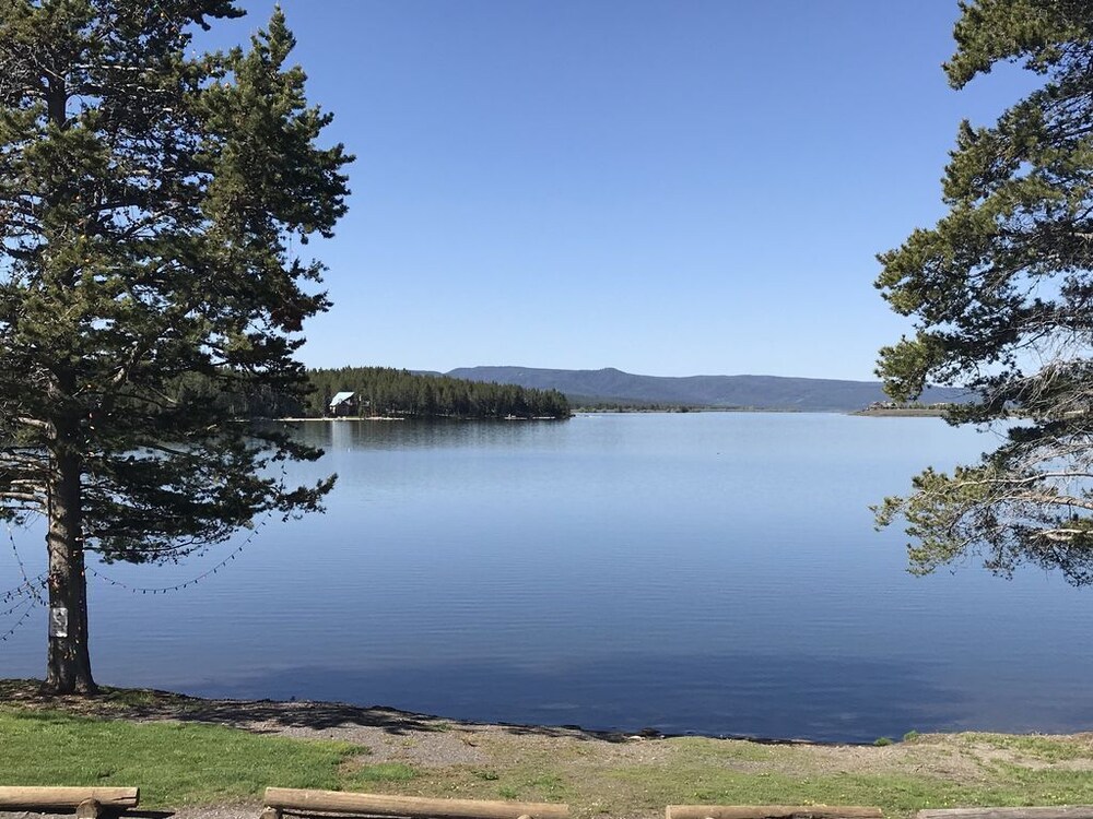 The Bunkhouse, Bills Island with Dock Yellowstone Lakeside Cabins