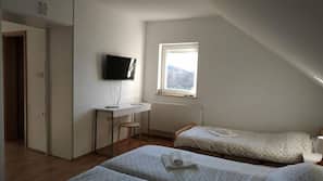 Free WiFi, linens