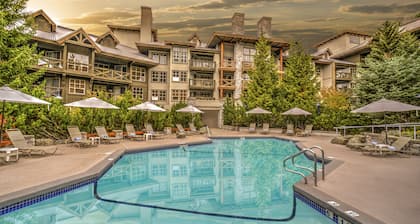 Blackcomb Springs Suites by CLIQUE