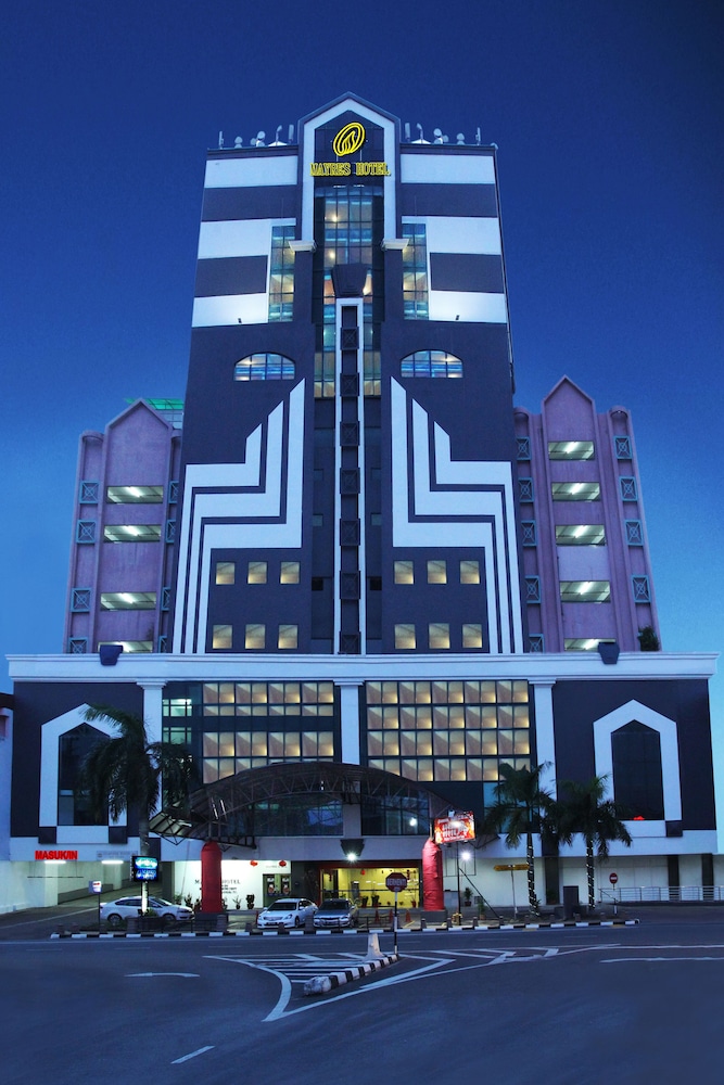 Mayres Hotel Kota Tinggi In Kota Tinggi Hotel Rates Reviews On Orbitz