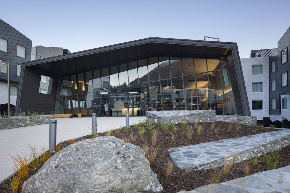 Holiday Inn Express And Suites Queenstown, an IHG Hotel in Queenstown