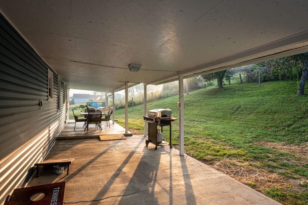 Riverfront | Pvt Dock | Trout Fishing | Firepit | Hot Tub