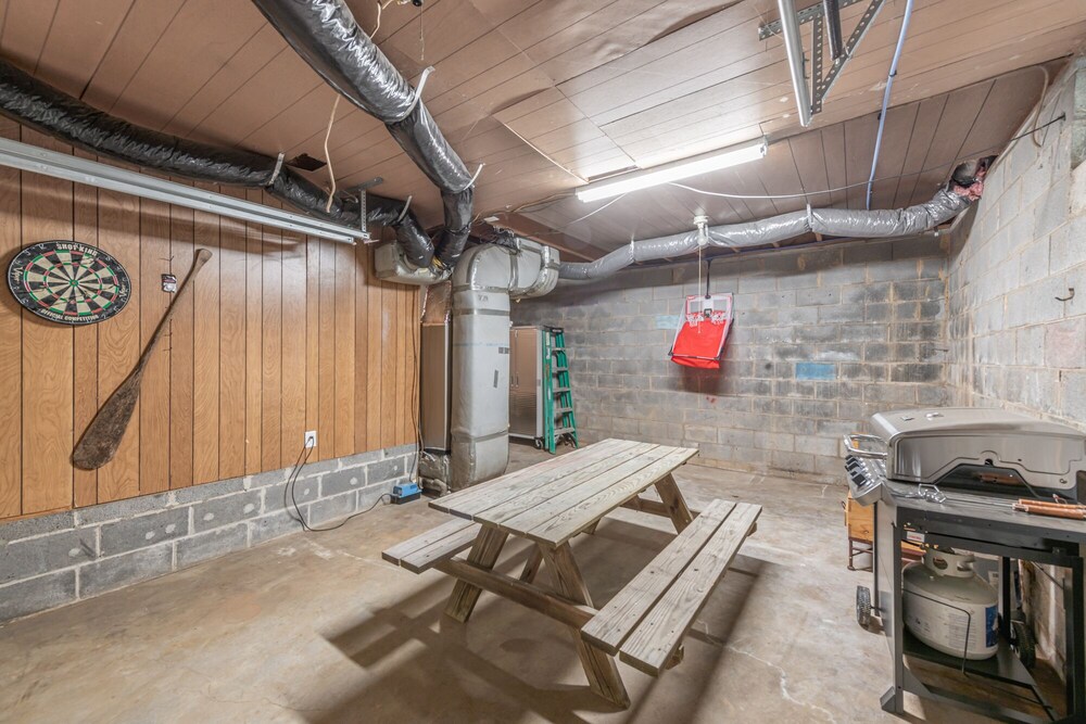 Riverfront | Pvt Dock | Trout Fishing | Firepit | Hot Tub