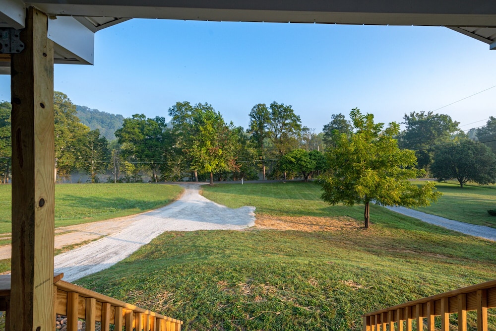 Riverfront | Pvt Dock | Trout Fishing | Firepit | Hot Tub