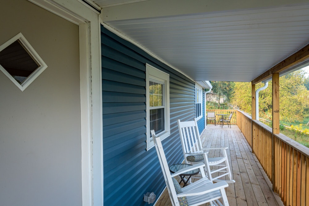 Riverfront | Pvt Dock | Trout Fishing | Firepit | Hot Tub